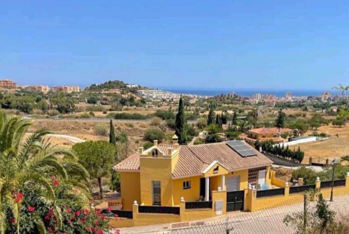 Detached Villa Vista Verde for Rent in Mijas Costa , Málaga, Spain
