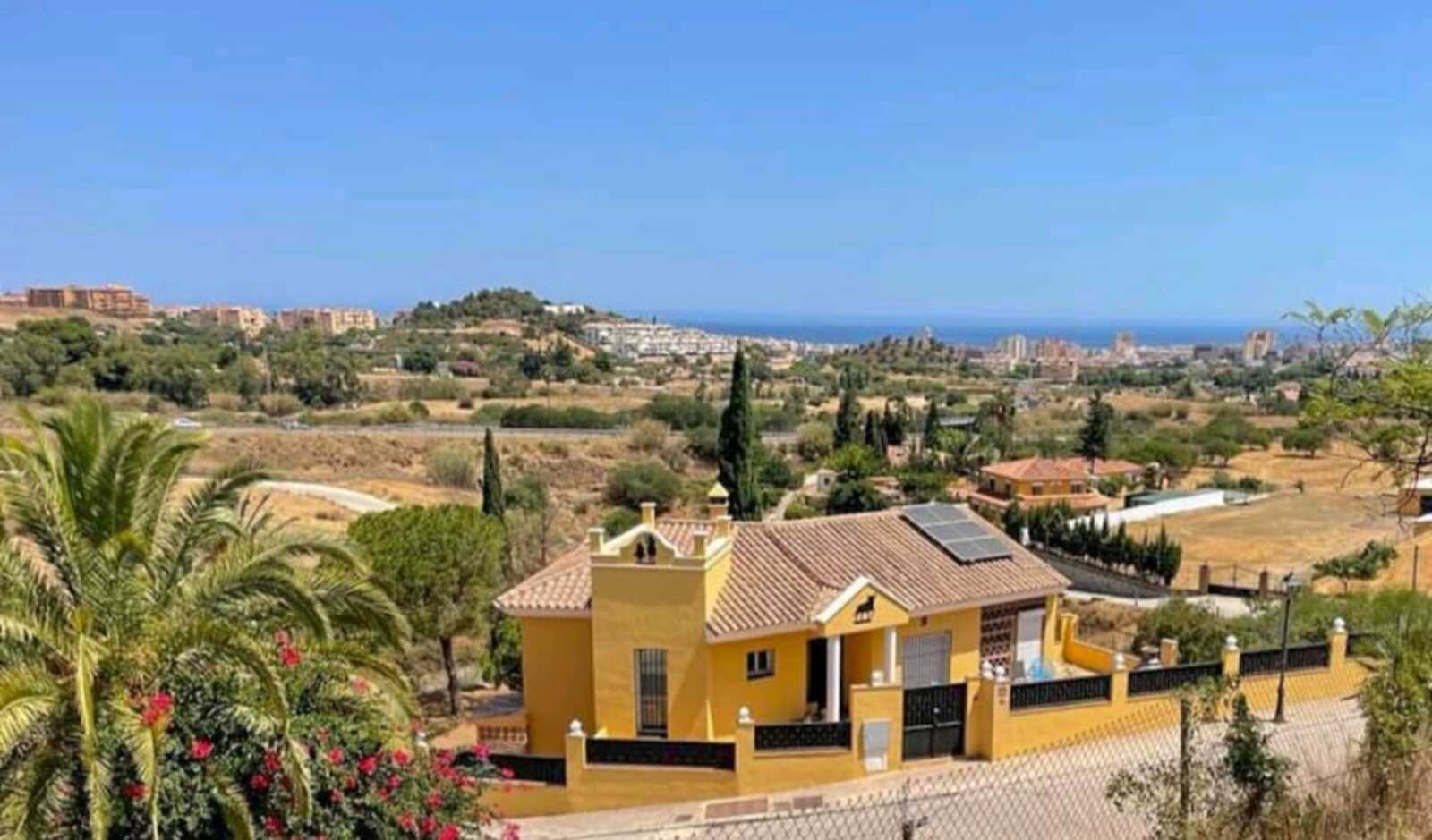 27 Detached Villa Vista Verde for Rent in Mijas Costa , Málaga, Spain