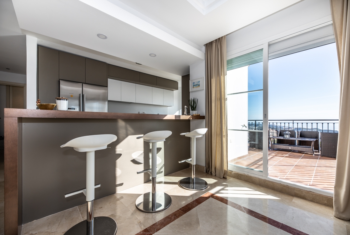 Semi Detached Seaview Villa Luna Fitness for Rent in Riviera Del Sol, Málaga, Spain