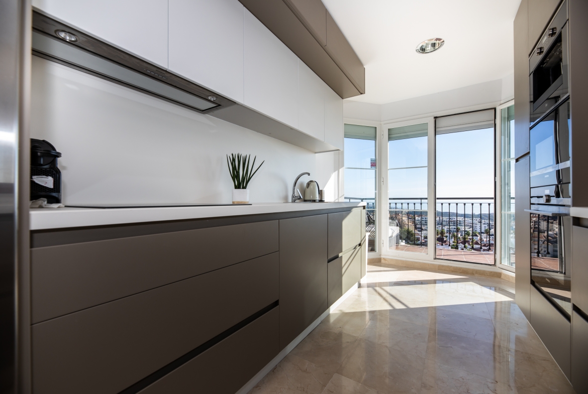 Semi Detached Seaview Villa Luna Fitness for Rent in Riviera Del Sol, Málaga, Spain