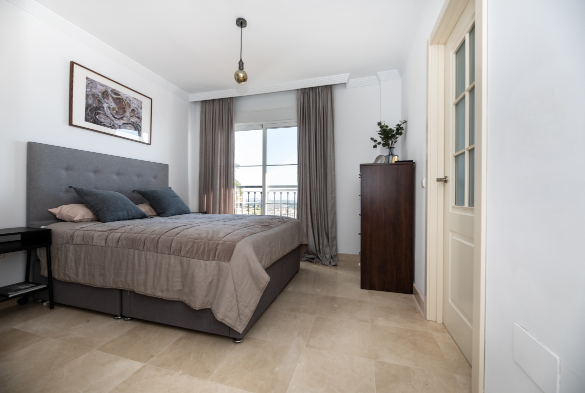 Semi Detached Seaview Villa Luna Fitness for Rent in Riviera Del Sol, Málaga, Spain