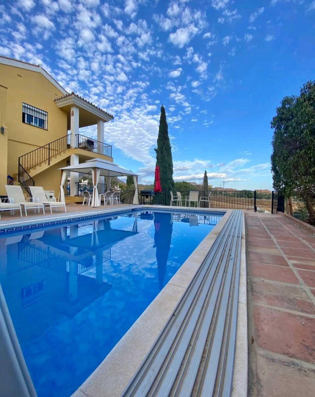 6 Detached Villa Vista Verde for Rent in Mijas Costa , Málaga, Spain