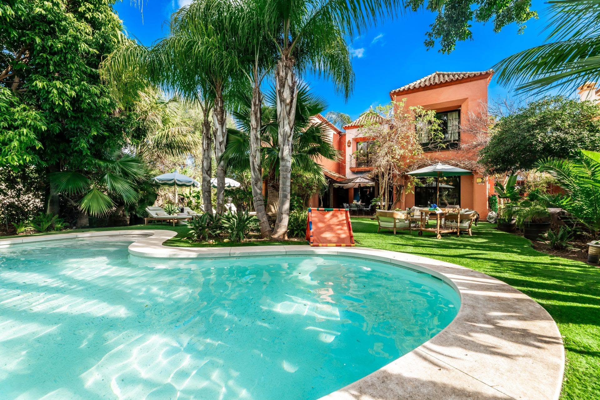 Detached Villa for Rent in Guadalmina Baja , Málaga, Spain