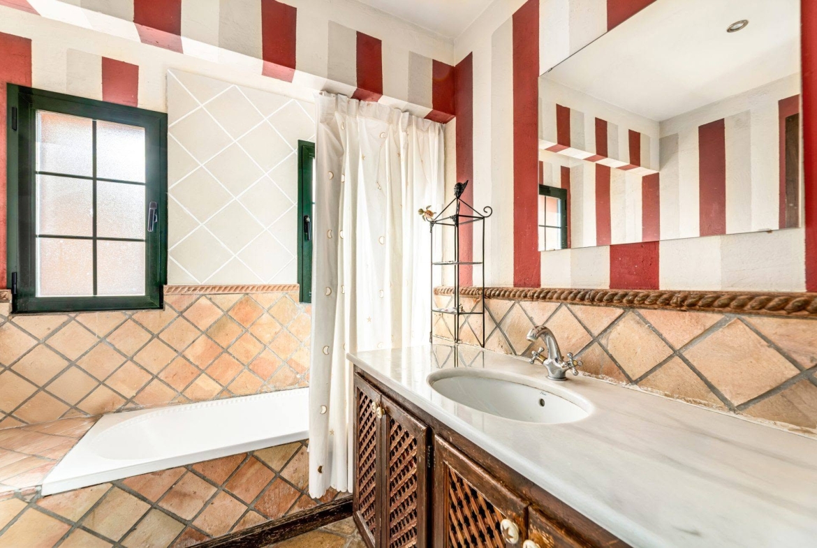 Detached Villa for Rent in Guadalmina Baja , Málaga, Spain