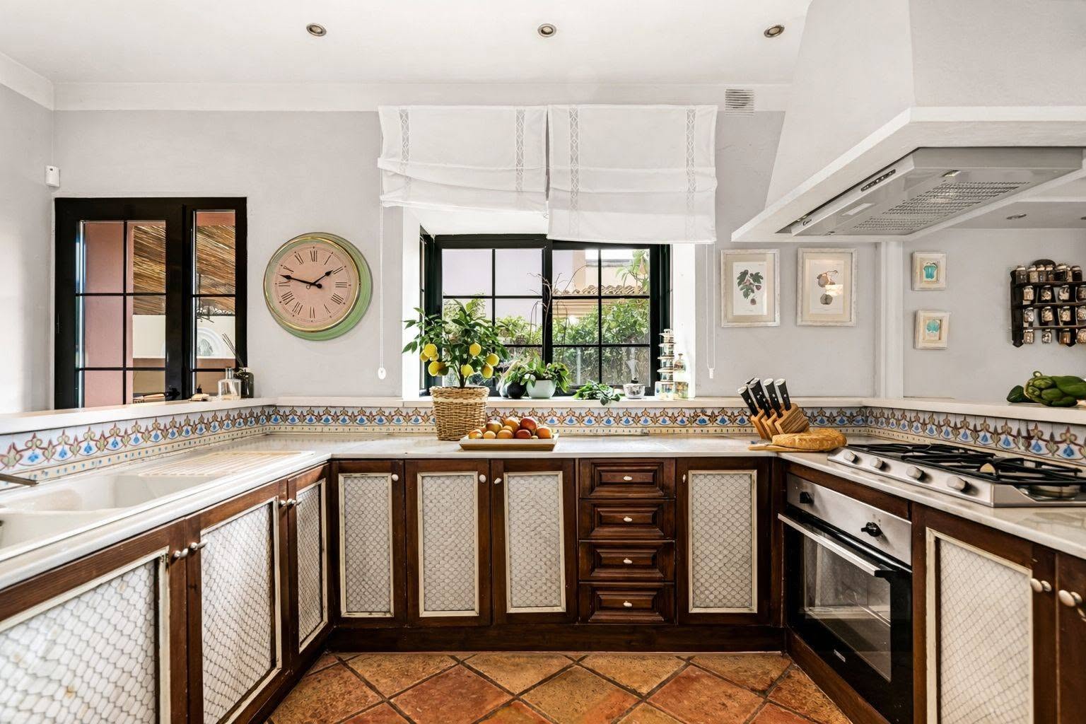 Detached Villa for Rent in Guadalmina Baja , Málaga, Spain