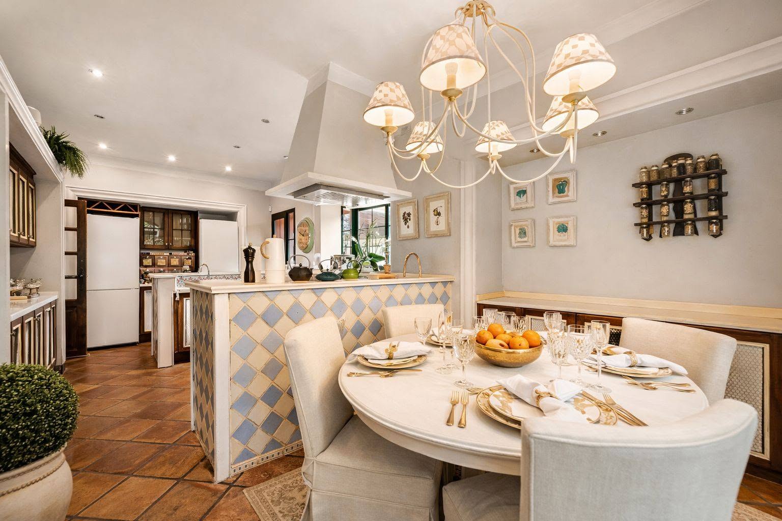 Detached Villa for Rent in Guadalmina Baja , Málaga, Spain