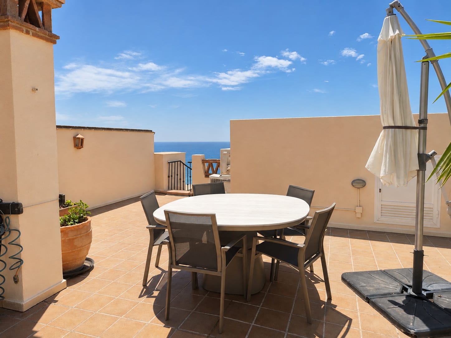 Penthouse Apartment for Rent in El Faro – La Joya , Málaga, Spain