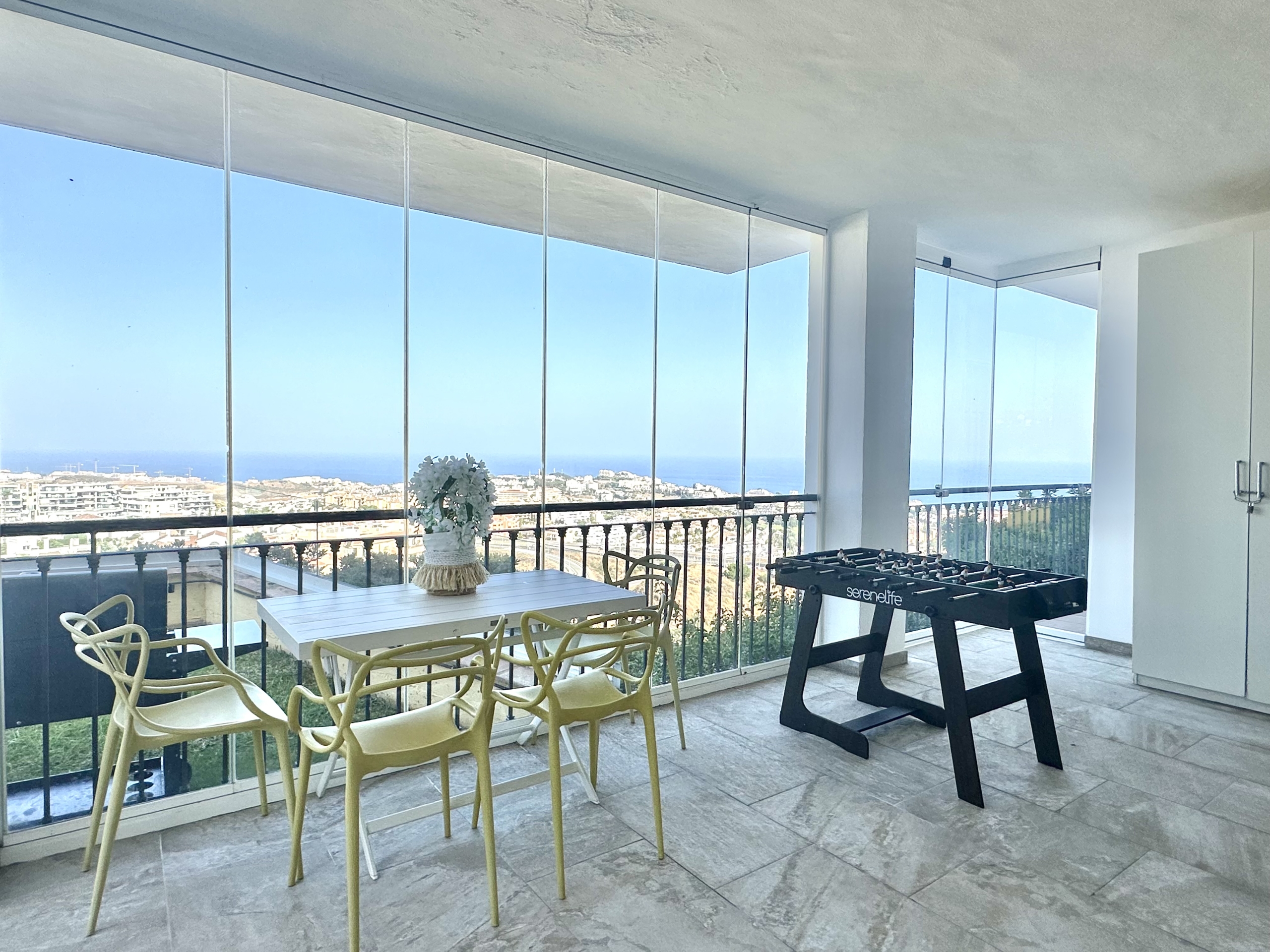 Semi Detached Villa Mirador for Rent in Riviera Del Sol, Málaga, Spain
