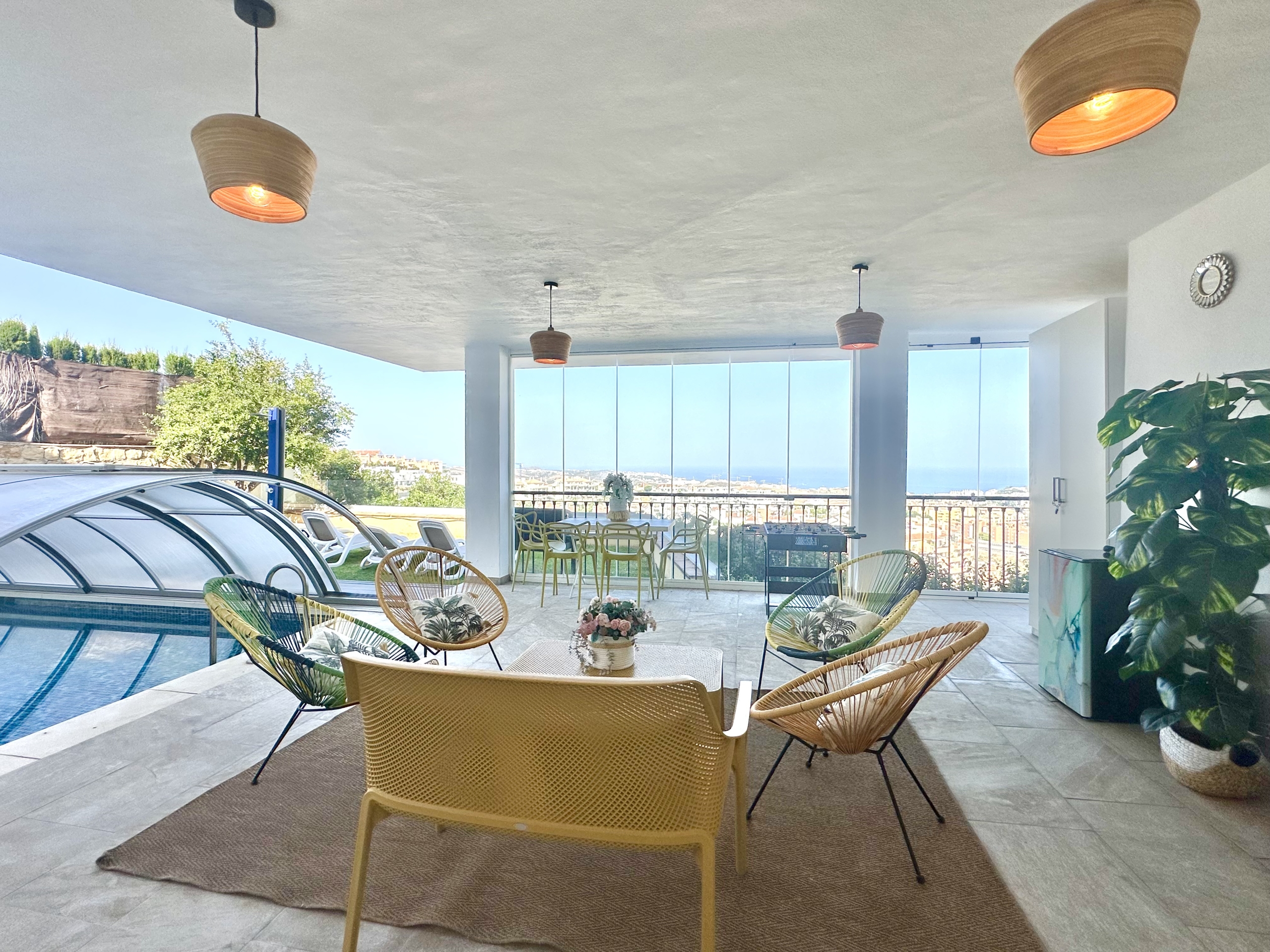 Semi Detached Villa Mirador for Rent in Riviera Del Sol, Málaga, Spain