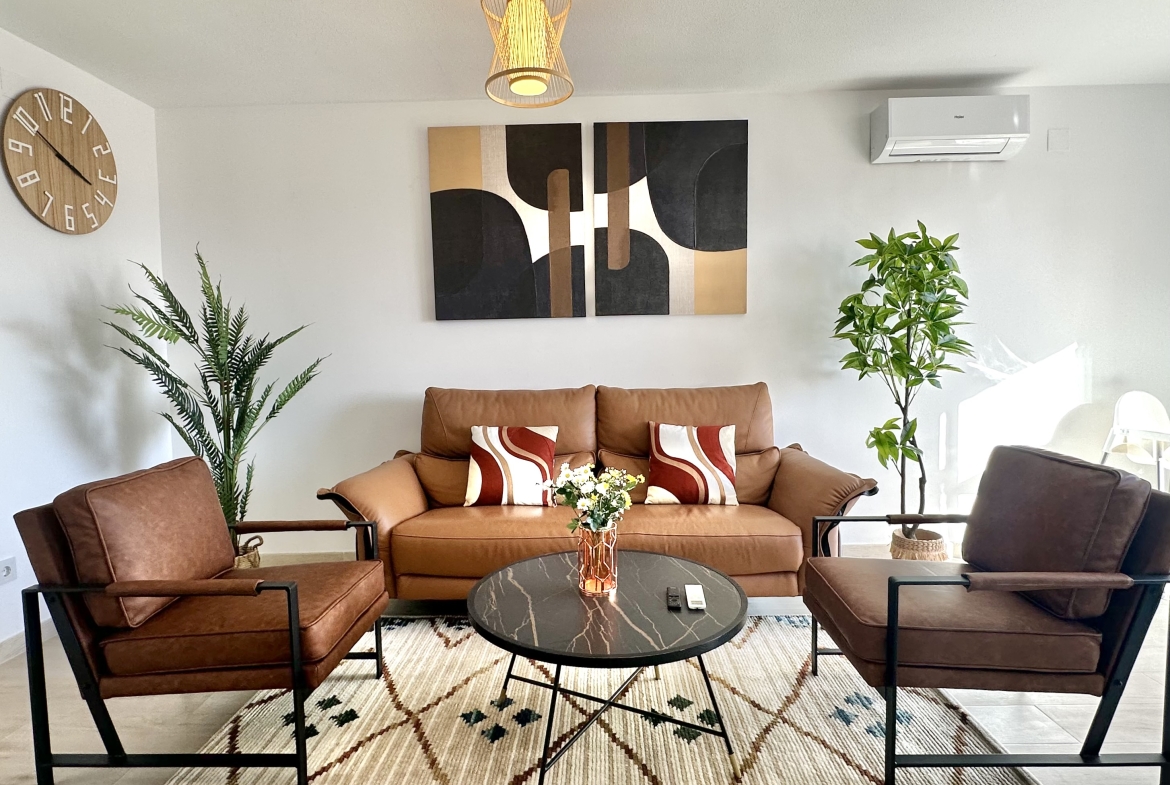 Renovated Apartment for Rent in Calahonda, Málaga, Spain