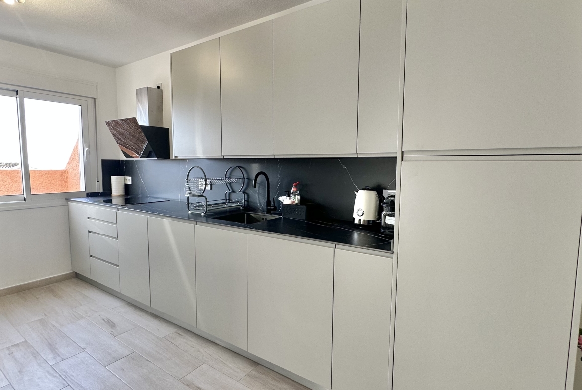 Renovated Apartment for Rent in Calahonda, Málaga, Spain