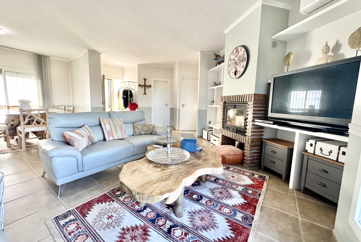 Detached Villa Vista Verde for Rent in Mijas Costa , Málaga, Spain