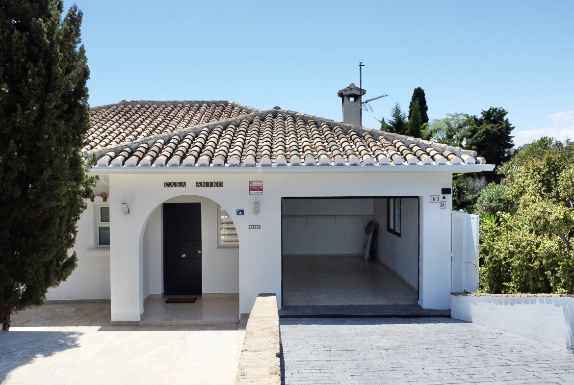 Detached Villa Aniko for Rent in El Chaparral , Málaga, Spain