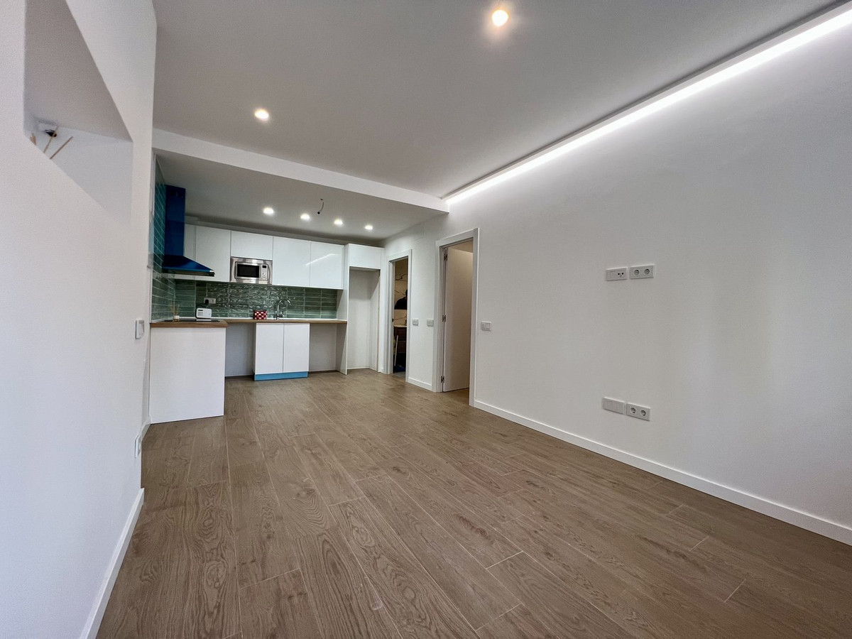 R5355292-sunny-coast-homes-image-4 Ground Floor Apartment in Torremolinos, Málaga, Spain