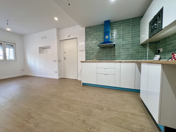Ground Floor Apartment in Torremolinos, Málaga, Spain