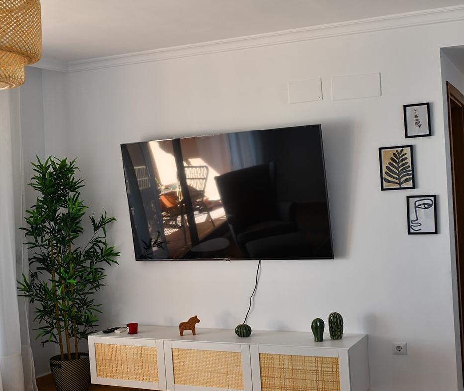 Seaview Duplex Apartment for Rent in Upper Calahonda, Málaga, Spain
