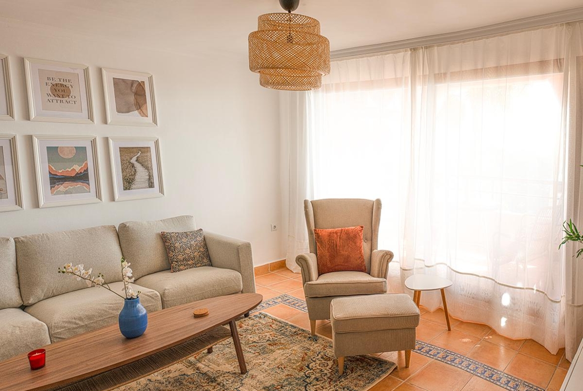 Seaview Duplex Apartment for Rent in Upper Calahonda, Málaga, Spain
