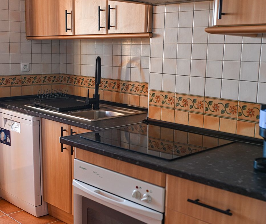 Seaview Duplex Apartment for Rent in Upper Calahonda, Málaga, Spain