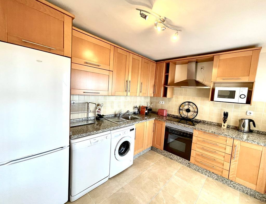 Semi Detached Villa Mirador for Rent in Riviera Del Sol, Málaga, Spain