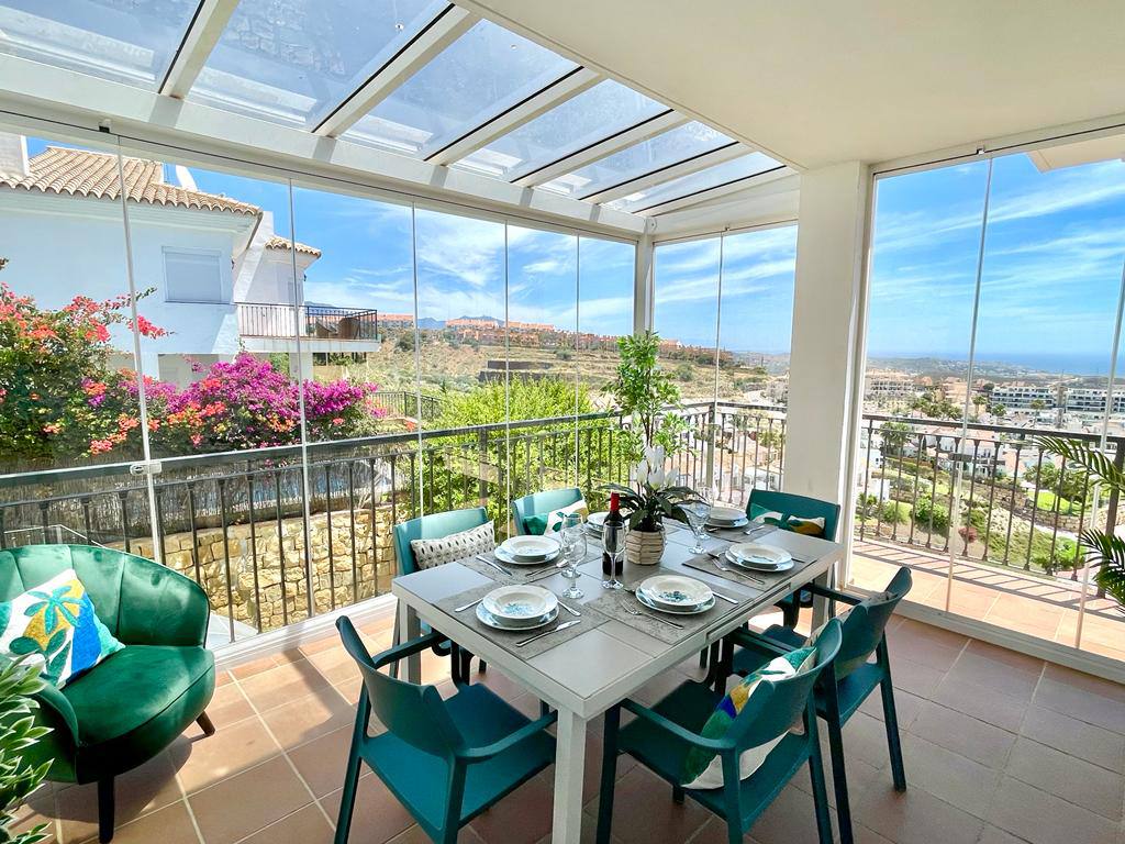 Semi Detached Villa Mirador for Rent in Riviera Del Sol, Málaga, Spain