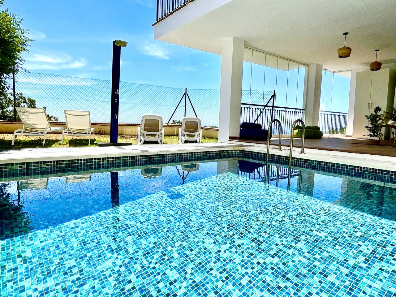 Semi Detached Villa Mirador for Rent in Riviera Del Sol, Málaga, Spain