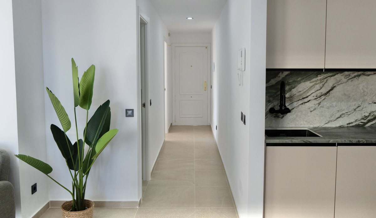 14-d70dc3102c00d7be0e872dfe1c1f86d7 (2) Apartment for Rent in Fuengirola town center