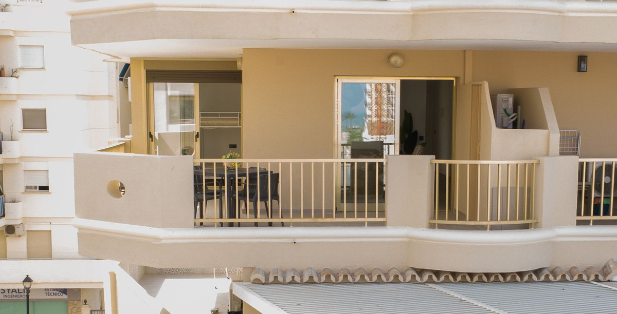 6-241328e1bcc9c0d8ce1222beb6c967a8 (3) Apartment for Rent in Fuengirola town center