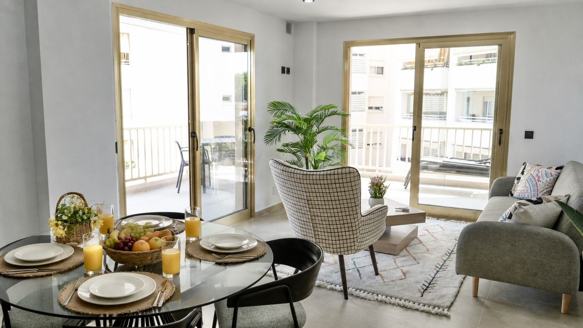 8-e64a9055bba3e77ac8aca3b893cdf826 (2) Apartment for Rent in Fuengirola town center